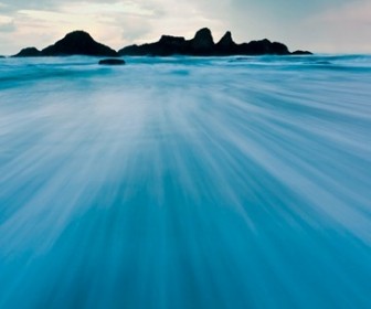 Windows 8 RTM Wallpaper and Lock Screen Image