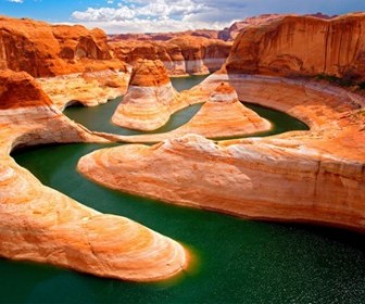 Mac OS X Mountain Lion High-Resolution Wallpapers